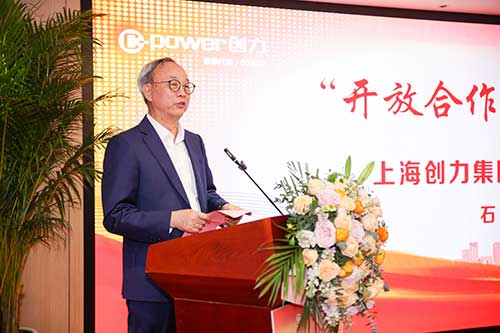 石華輝.jpg