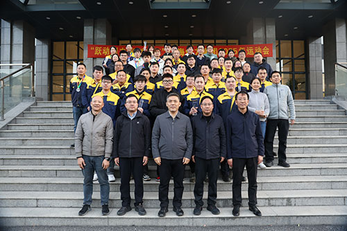 合影.jpg